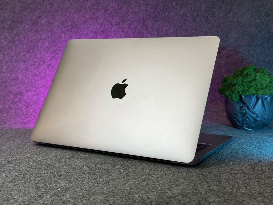 Apple Macbook Air M1 2020 13’ 8/256G Silver