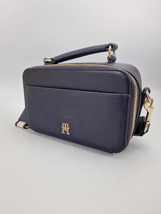 Torebka TOMMY Hilfiger Iconic