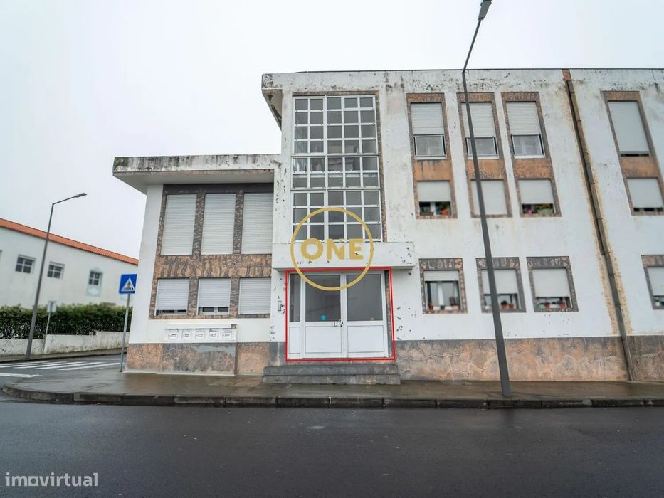 Arrecadação em Cave à Venda | 31 m² | Ponta Delgada