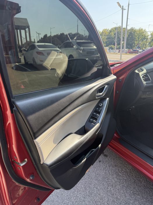 Mazda 6 2015 год