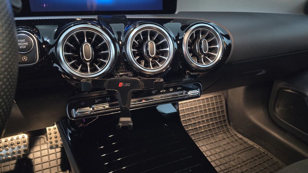 Suporte telemóvel Mercedes