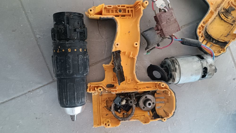 Wkrętarka dewalt na części silniczek sprawny