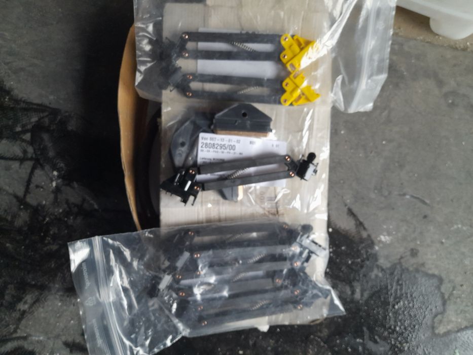 Основа токосъемника Vahle 2810339 и Скользящий контакт Vahle 2808295