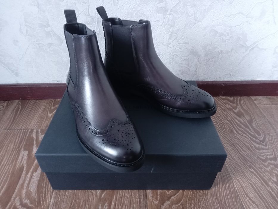 Продам чоловічі челсі.
