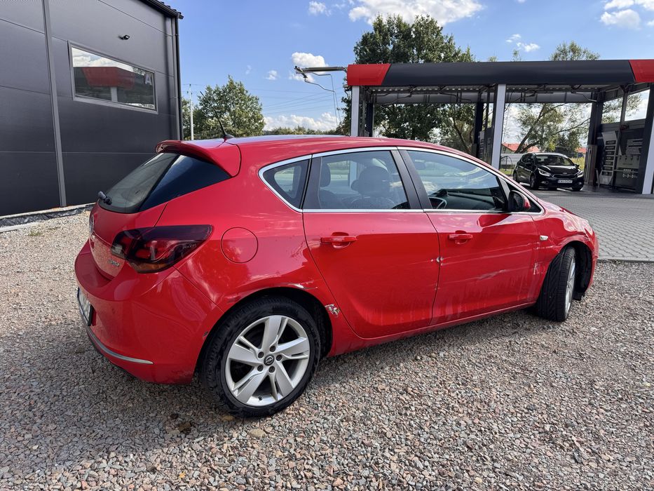 Opel Astra J 1.6 Turbo Sport 180km Benzyna 2014
