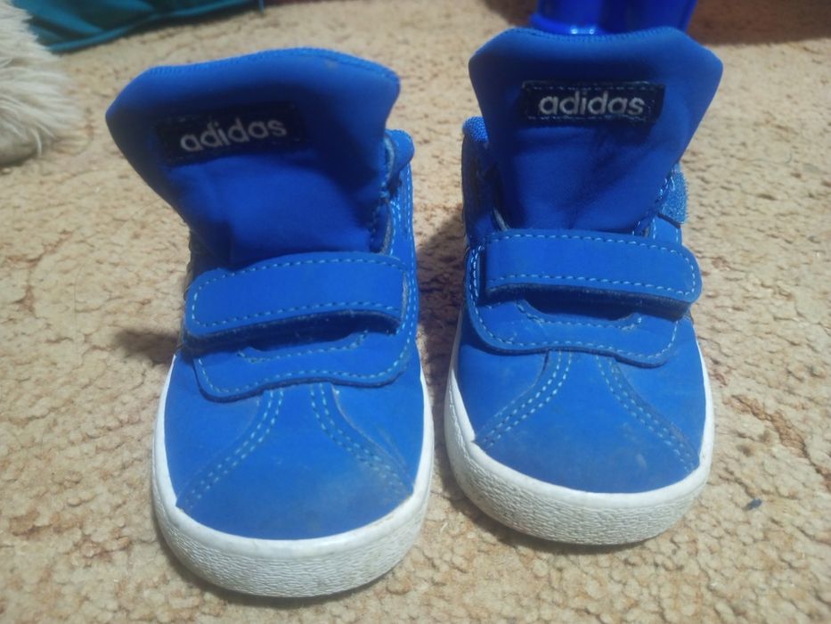 Кросівки на хлопчика