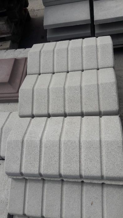 Парапети бетонні для огорожі.