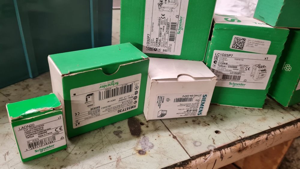 Contactores novos varios