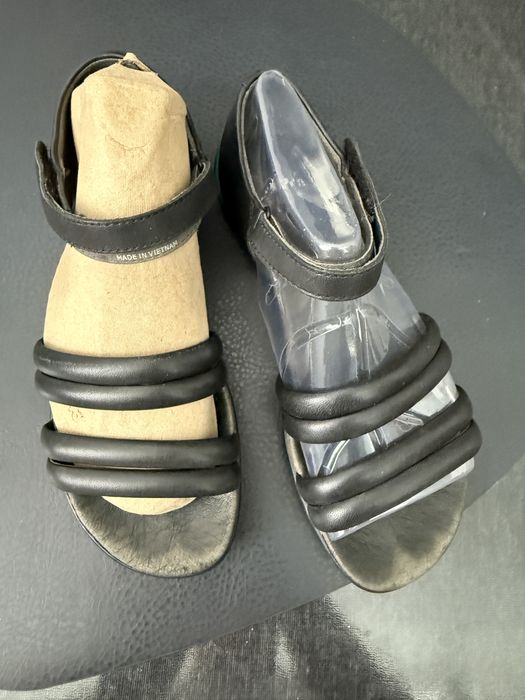 Шкіряні сандалії Camper