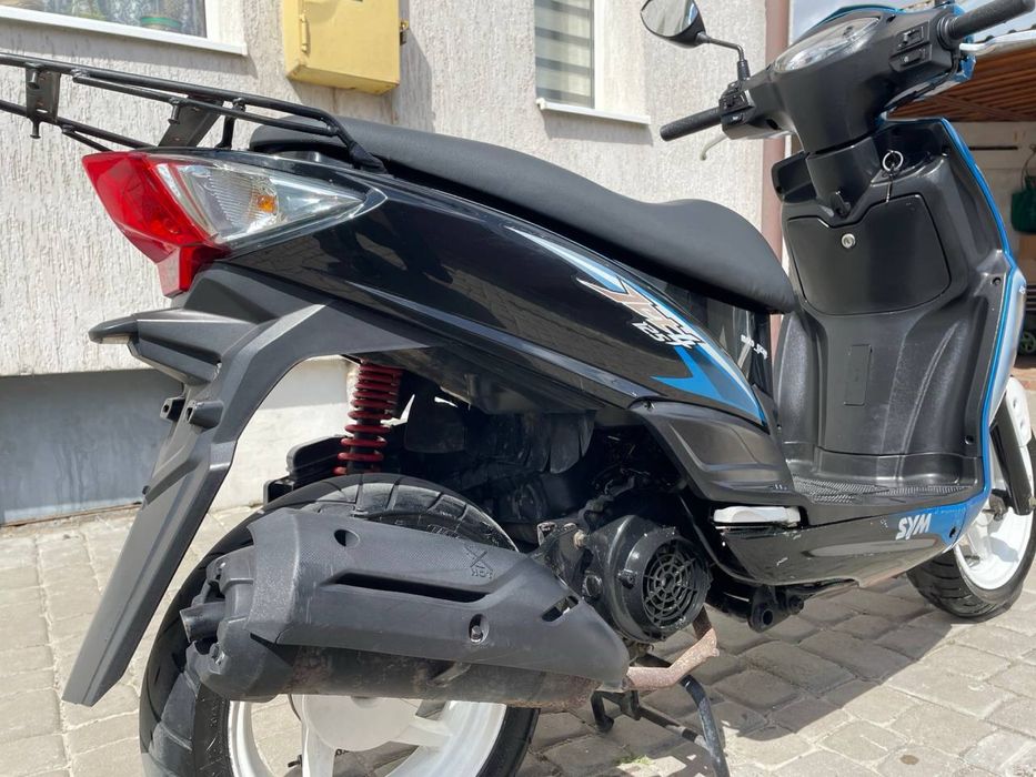 Продам скутер SYM Jet4 125