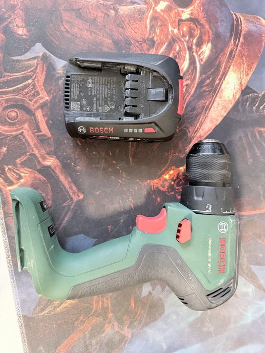 Акумуляторний дриль-шурупокрут Bosch UniversalDrill 18V-60 із 1 акб 2,5 Aч