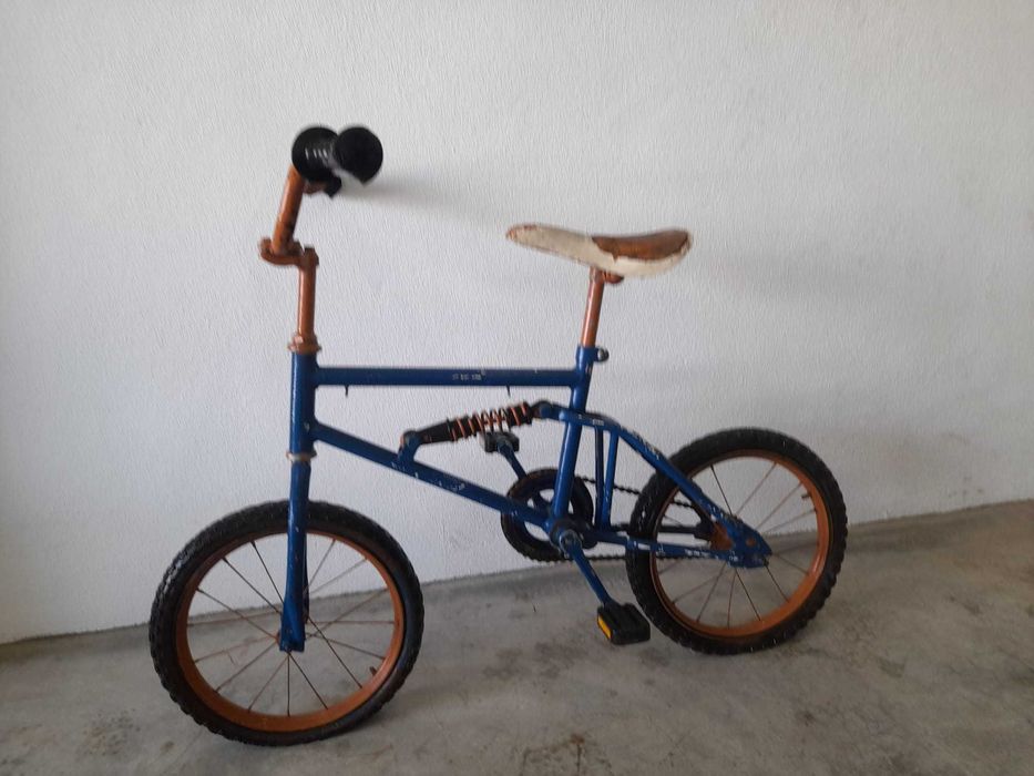 Bmx antiga de criança