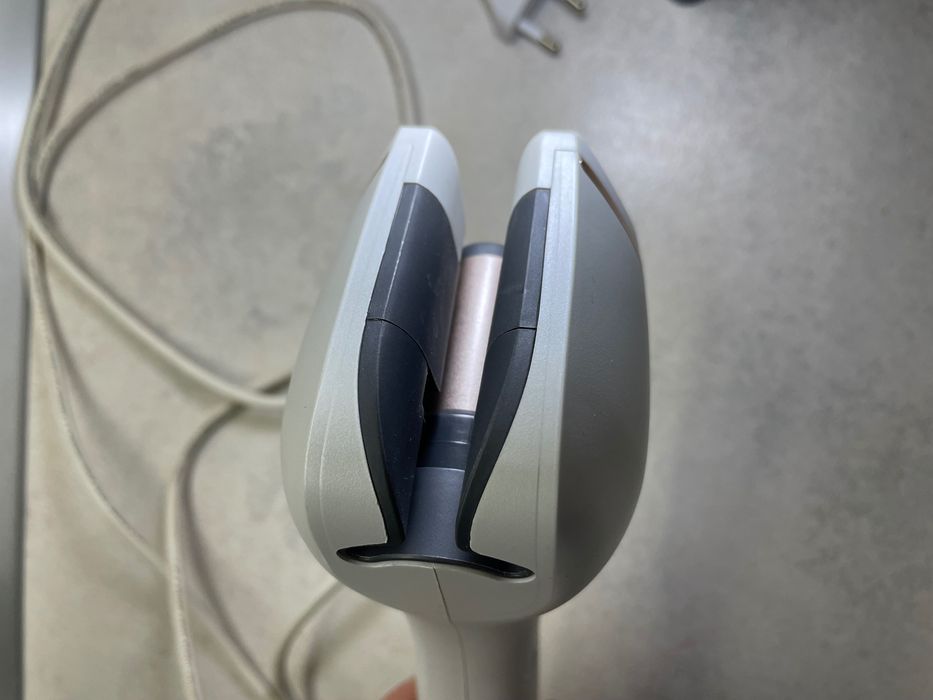 Стайлер Philips для завивання волосся в локони