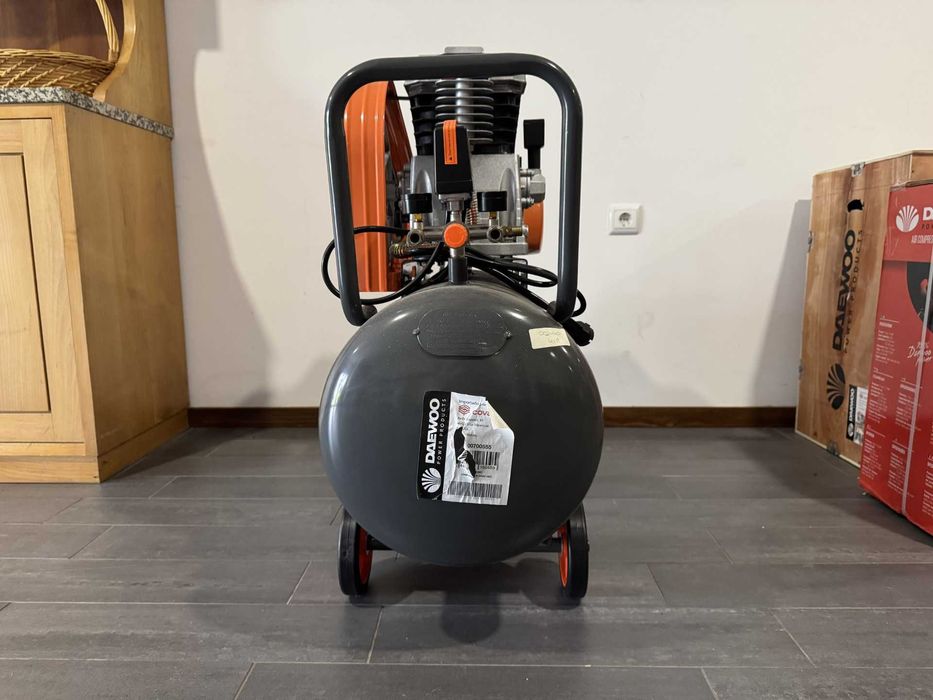 Compressor Daewoo 100L COMO NOVO