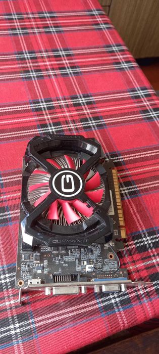 Видеокарта нерабочая. GTX650.