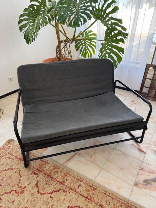 Sofá cama ikea.