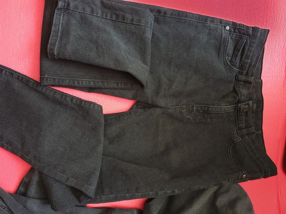 Продам 2 пари штанів