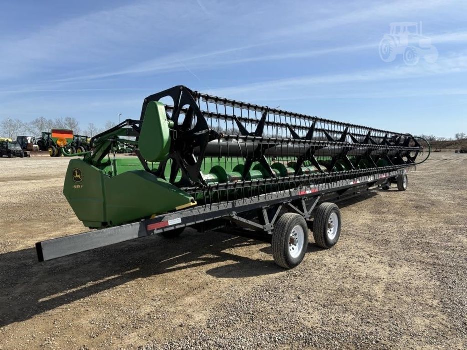 John Deere 635F Жатка