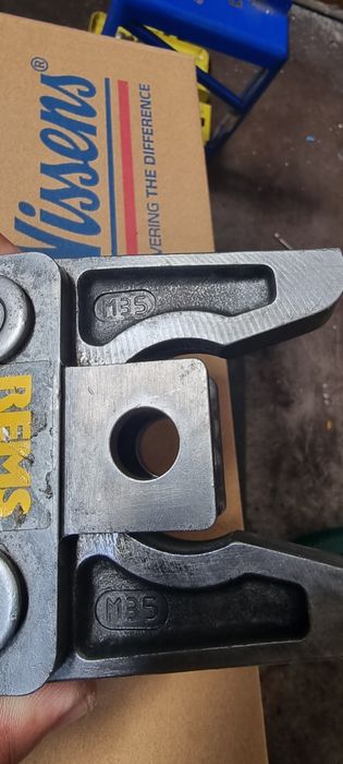 Szczęka  m35 Rems