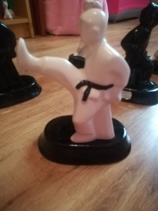 Estatuetas de Karaté