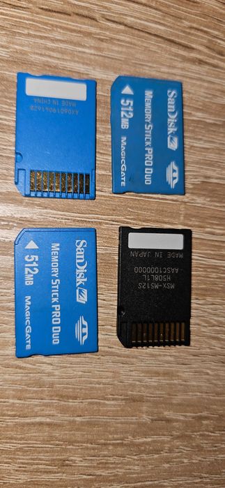Pamięć foto - Memory Stick Duo 1 gb.  niebieska - używana sprawna