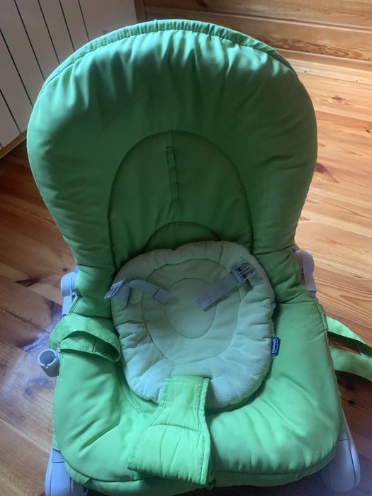 Шезлонг Бустер для годування Пеленальний столик на ванну