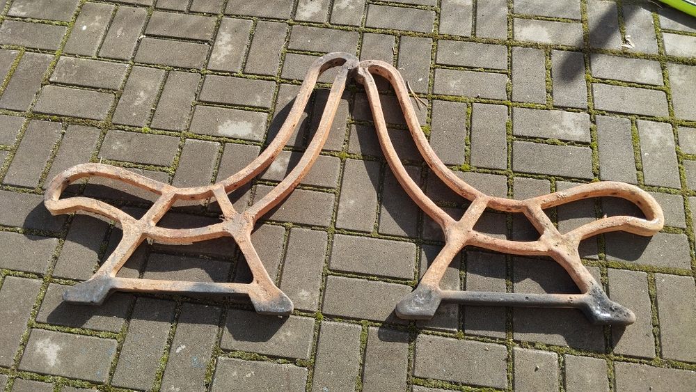 Nogi żeliwne ławka