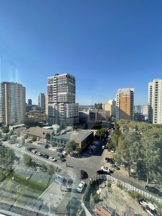 Продам 2-комн.кв. Центр, Менора, Литейная, 2А.