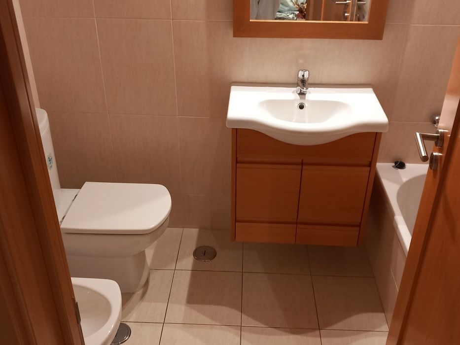Alugo apartamento T3 bobadela
