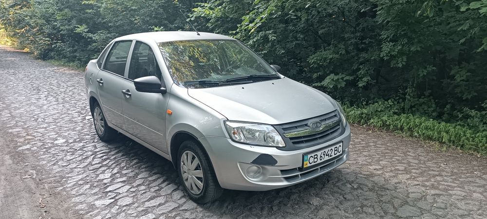Автомобіль Лада Granta