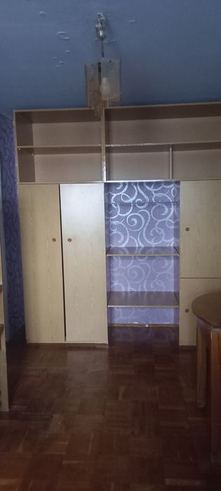 Віддам терміново стінку