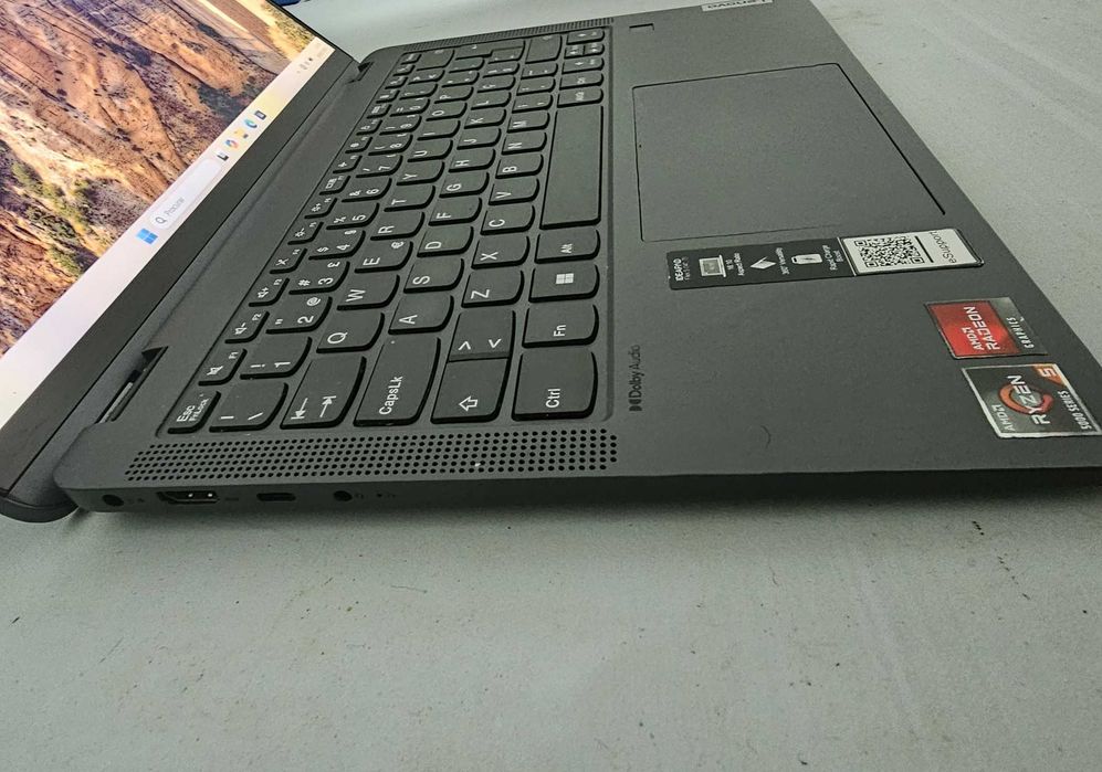 Portátil Lenovo IdeaPad Flex 5/Touch