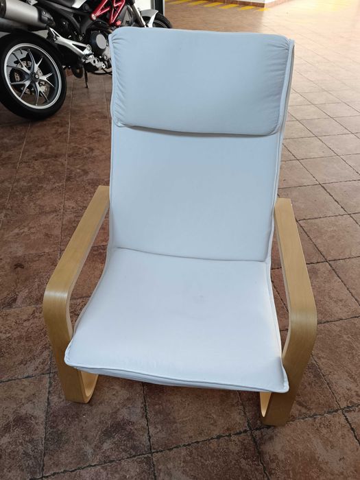 Poltrona IKEA Pello/PÖANG