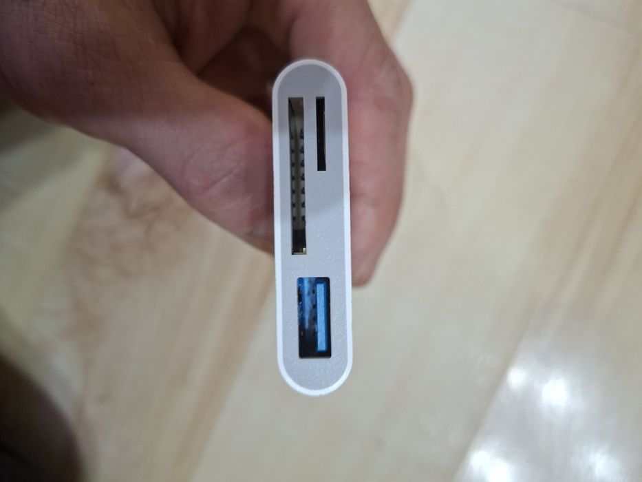 Adapter do iphone na karty pamięci i usb