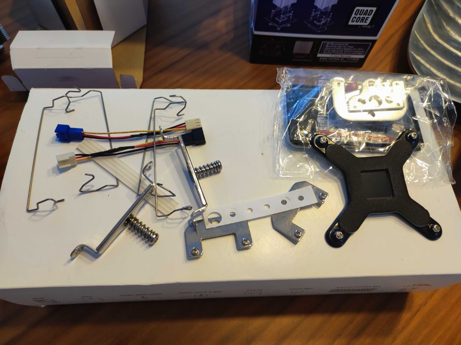 Noctua NH-U9B CPU Cooler64752406245634122