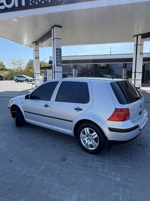 Volkswagen Golf 1998