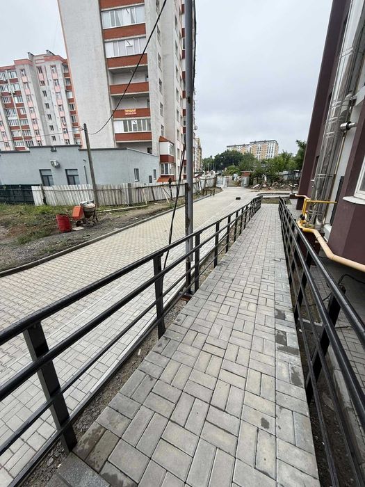 2к, Виставка - озерна, 2 поверх, ціна топ - озеро і парк є