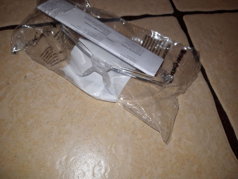 Okulary ochronne firmy Honeywell A800