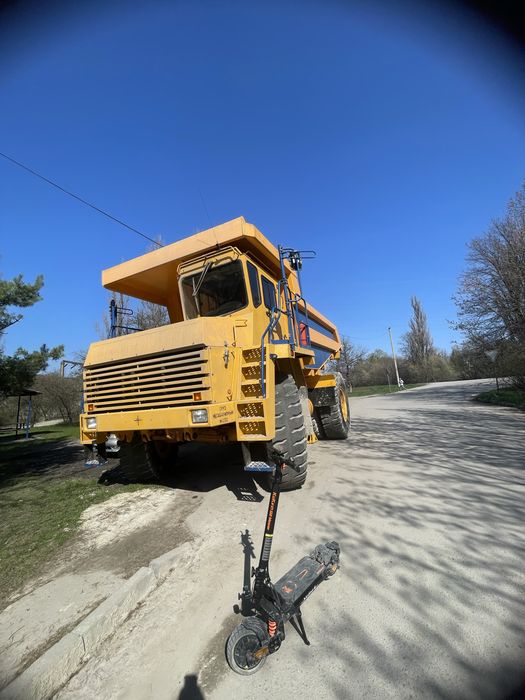 Продам самокат kukirin g2 master стан ідеальний.
