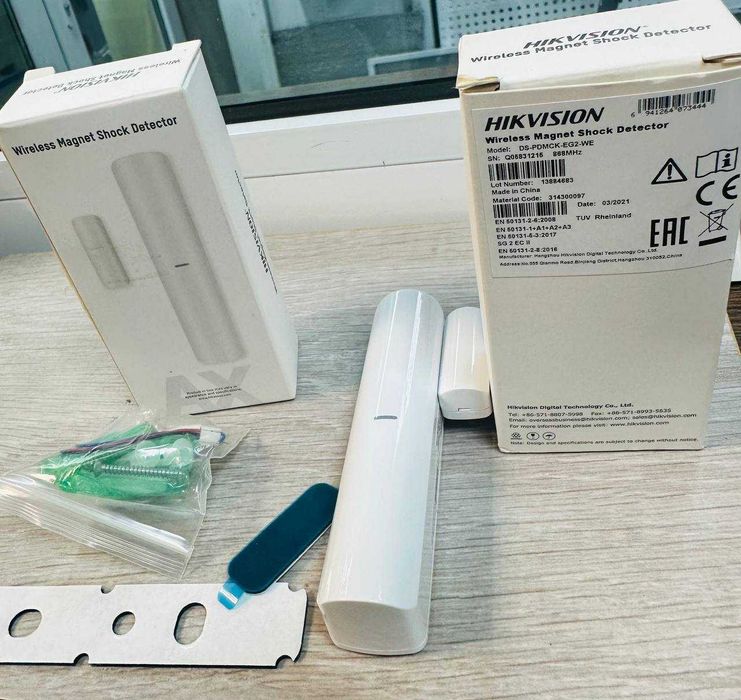 Бездротовий магнітний датчик HIKVISION DS-PDMCK-EG2-WE