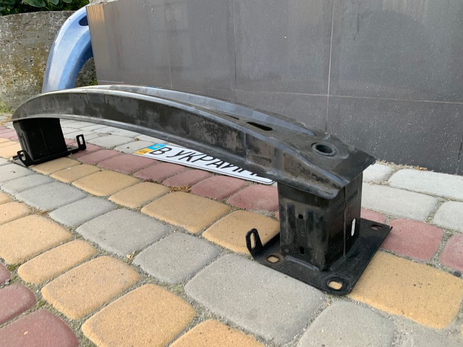 Усилитель переднего бампера шкода октавия А7 Skoda Octavia A7 разборка