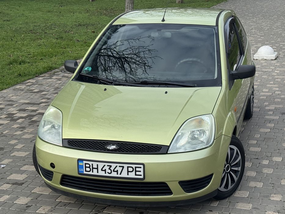 Автомобиль в хорошем состоянии, на данный момент полностью обслужен, масла фильтра поменяны, салончик опрятный, кузов целый, в ДТП не участвовала, кондиционер заправлен и работает, печка полностью обслужена, все стекла родные, аккумулятор новый, страховка свежая, документы на мне любой вид переоформления, торг разумный.