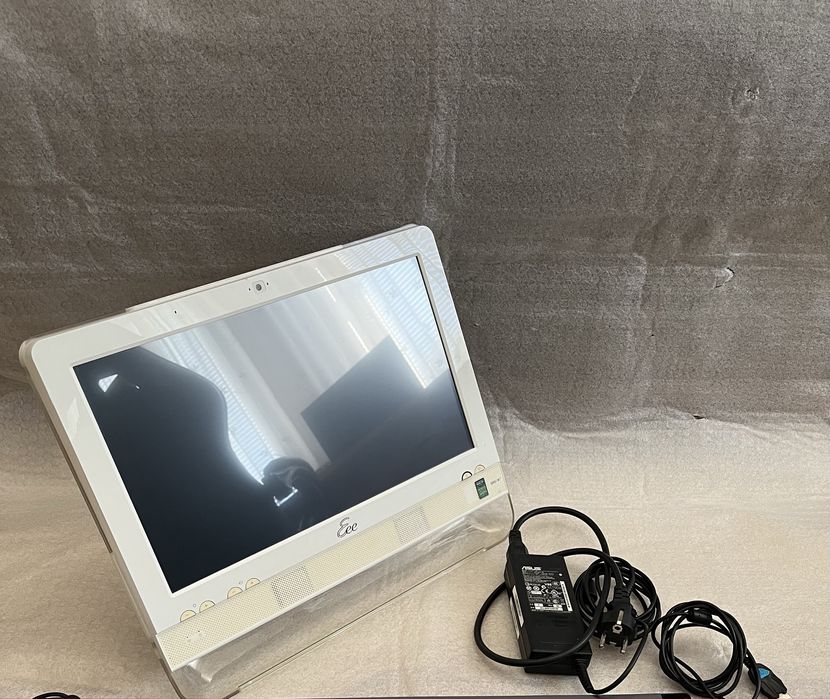 Моноблок сенсорний 15.6