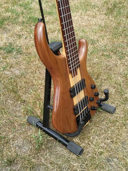 Gitara basowa Langowski 5 strun custom
