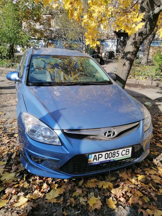 Автомобіль Hyundai 2012 року пробіг 120000 км