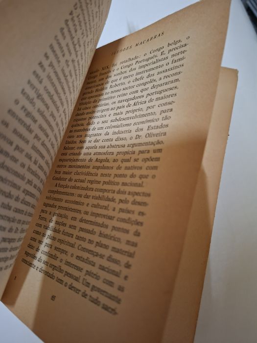 Dois livros de Cunha Leal edições de autor