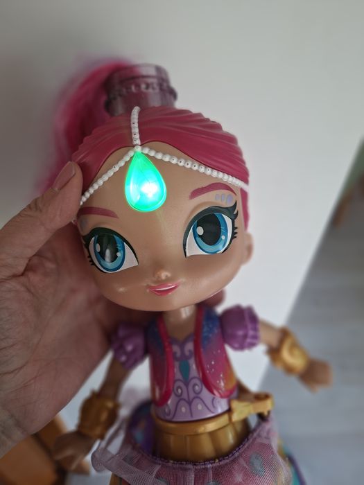 Lalka interaktywna Shimmer