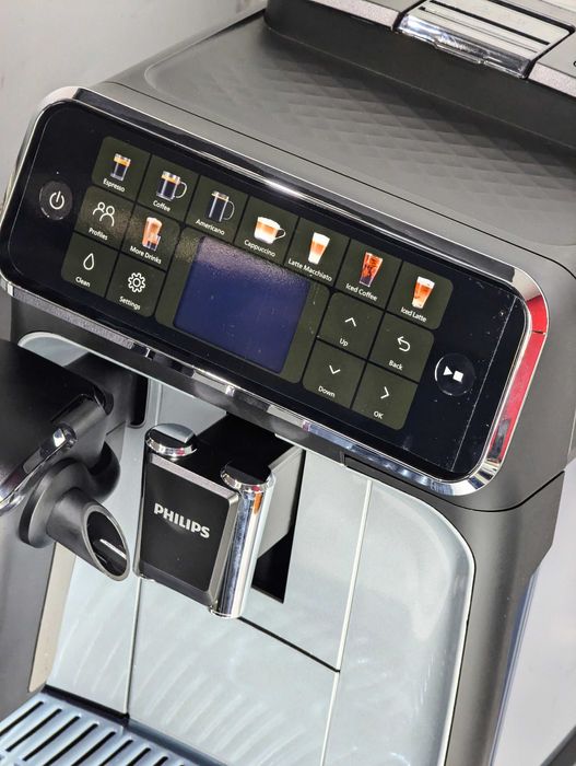 Кавомашина кавоварка Saeco Philips Series 5500 ВІТРИННИЙ ЗРАЗОК