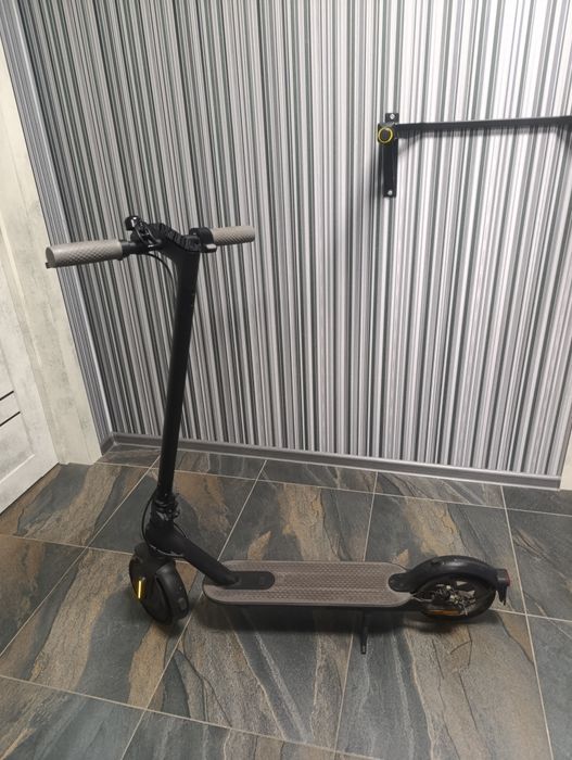 Продам электросамокаты.