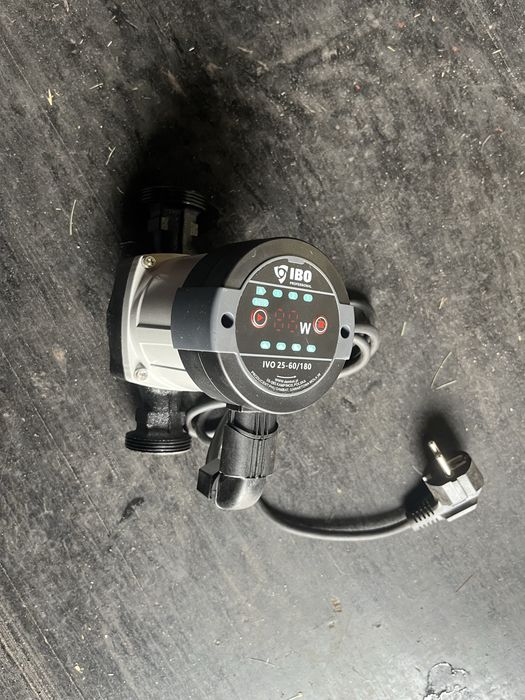Pompa co ibo ivo 25-60 rozstaw 180mm 45w 6/4cala 1 1/2cala z kablem wtyczka przewodem